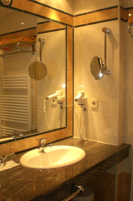 Camera Singola con Balcone alla Francese